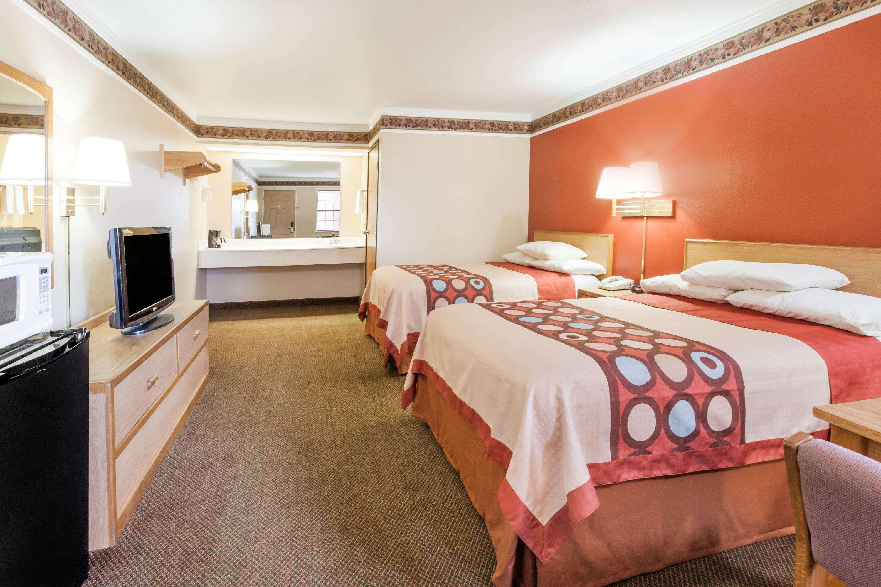 Super 8 By Wyndham Mount Vernon Εξωτερικό φωτογραφία