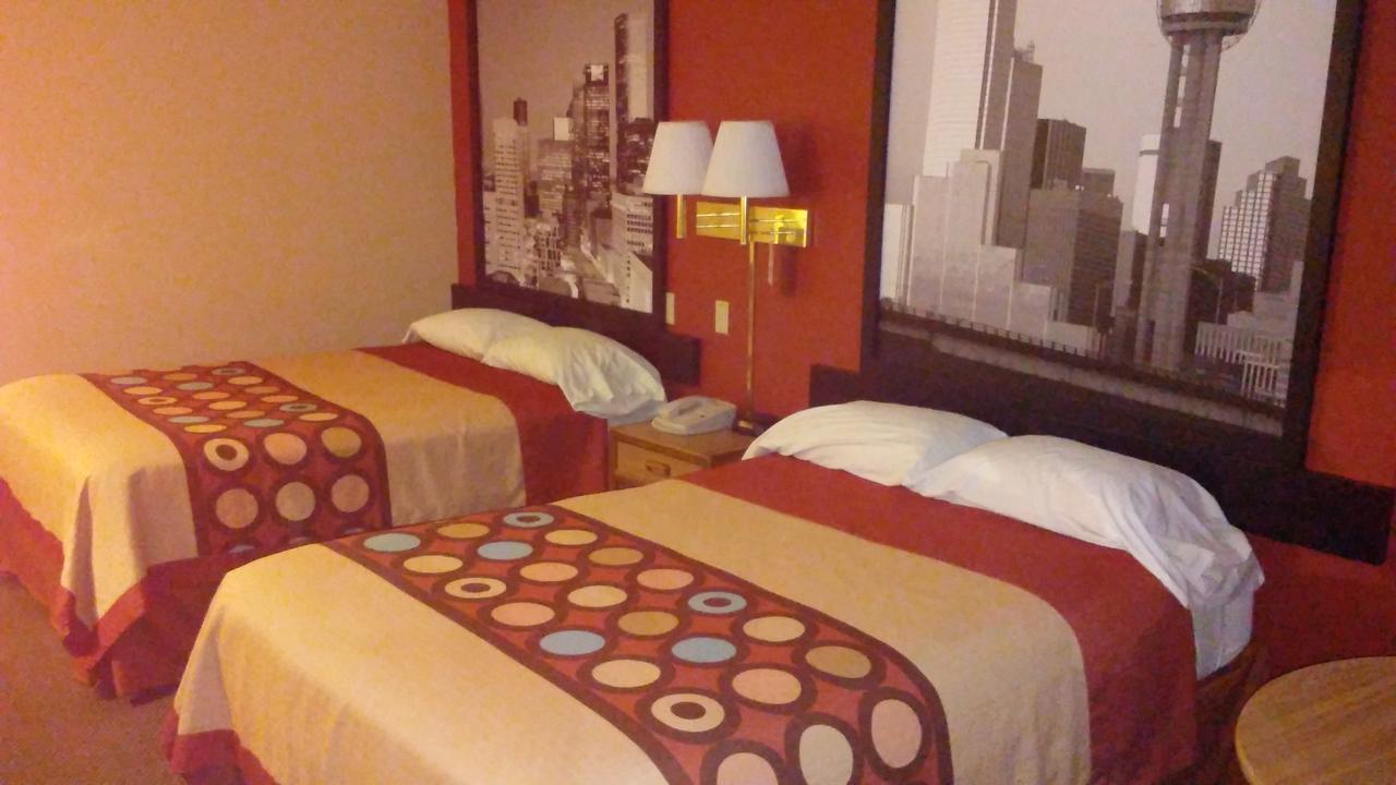 Super 8 By Wyndham Mount Vernon Εξωτερικό φωτογραφία