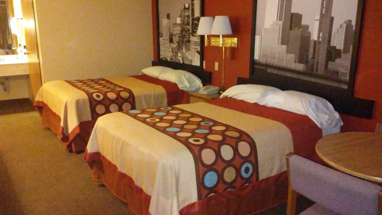 Super 8 By Wyndham Mount Vernon Εξωτερικό φωτογραφία